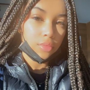 Meet your Posher, Jacqueline